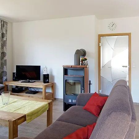 Ferienhaus Freddy بيت للعطل غلوفي